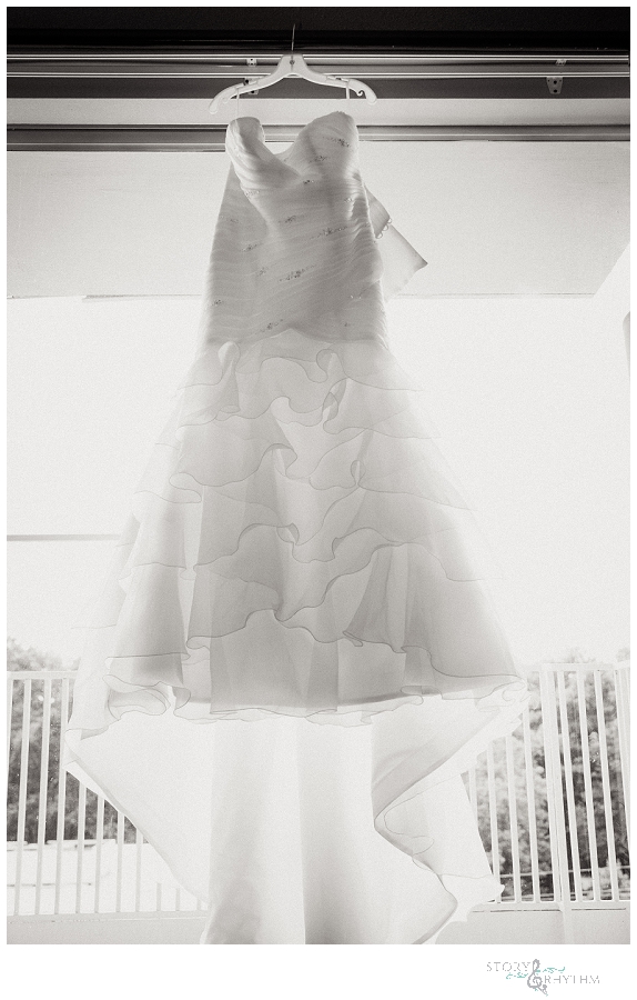 hanging wedding dresses for photos