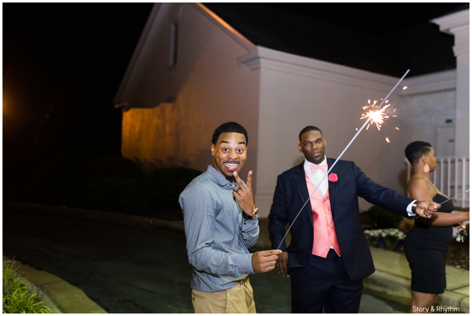 behind-the-scenes-with-a-wedding-photographer-and-dj_0722
