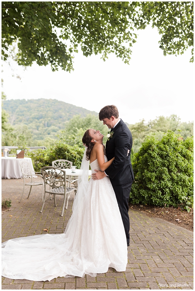 Bride and groom first look at Inn at Crestwood wedding