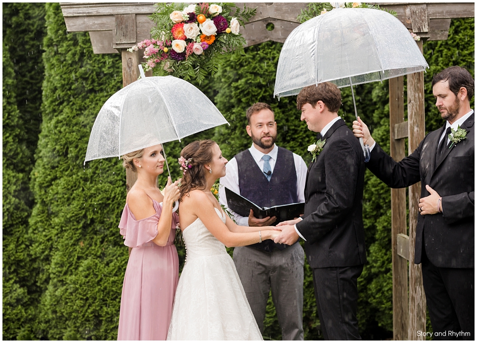 Rain on your wedding day photos