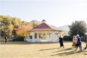 Wedding ceremony at Lake Lure